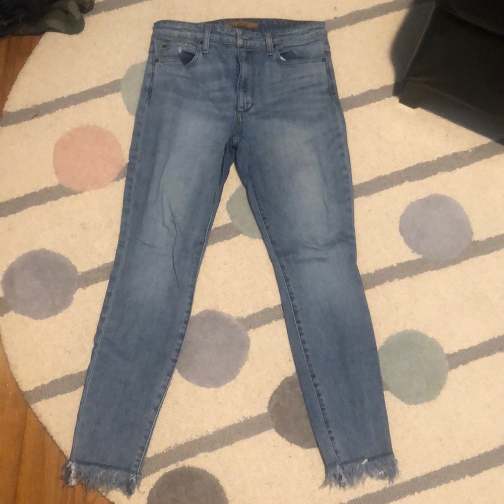 Designer Joe’s light wash jeans